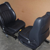 2011 Chrysler 300 Front Driver & Passenger Seat Comes W/ Headrest